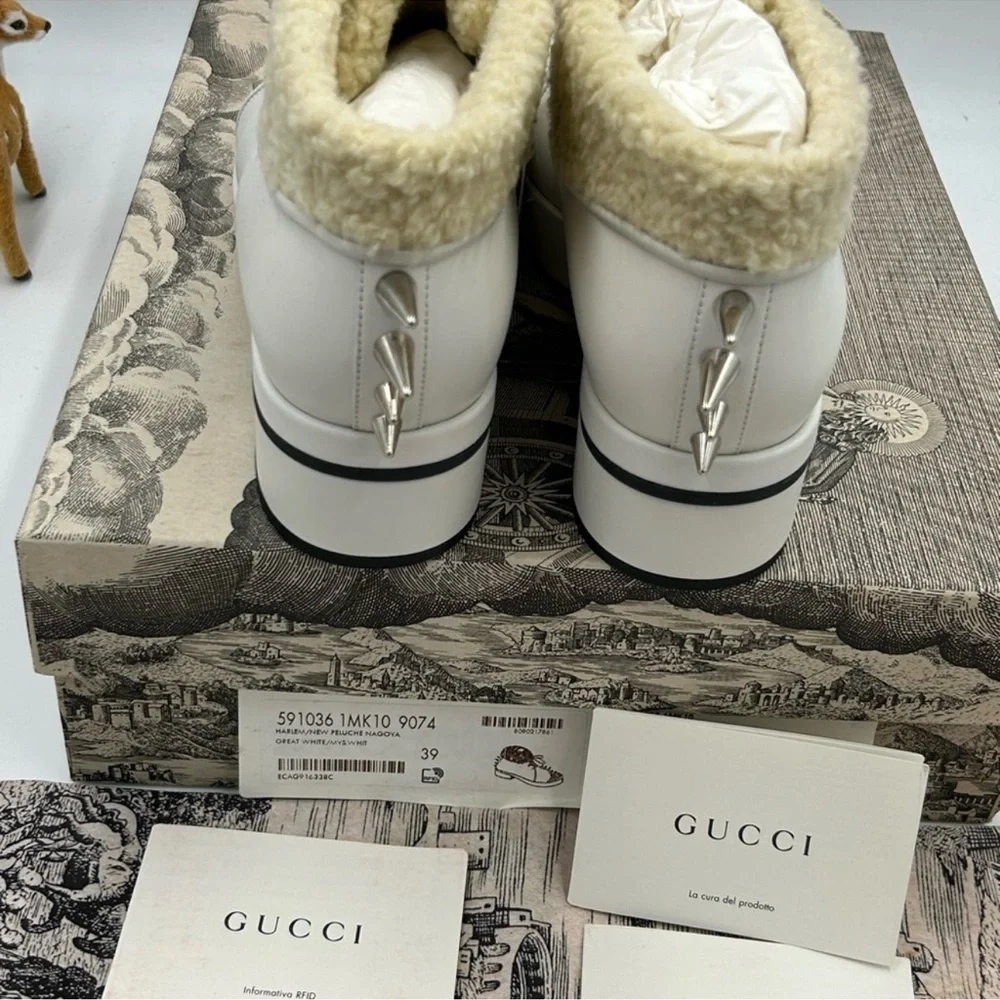 Women’s Gucci spiked Sherling lined ankle boots size 39 made in Italy - Picture 8 of 9